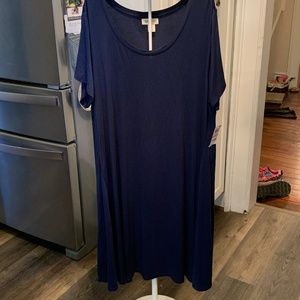 Style and Co. plus size  swing/tent dress in navy. NWT‎